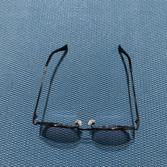 Quay Sunglasses M - Picture 3 of 3